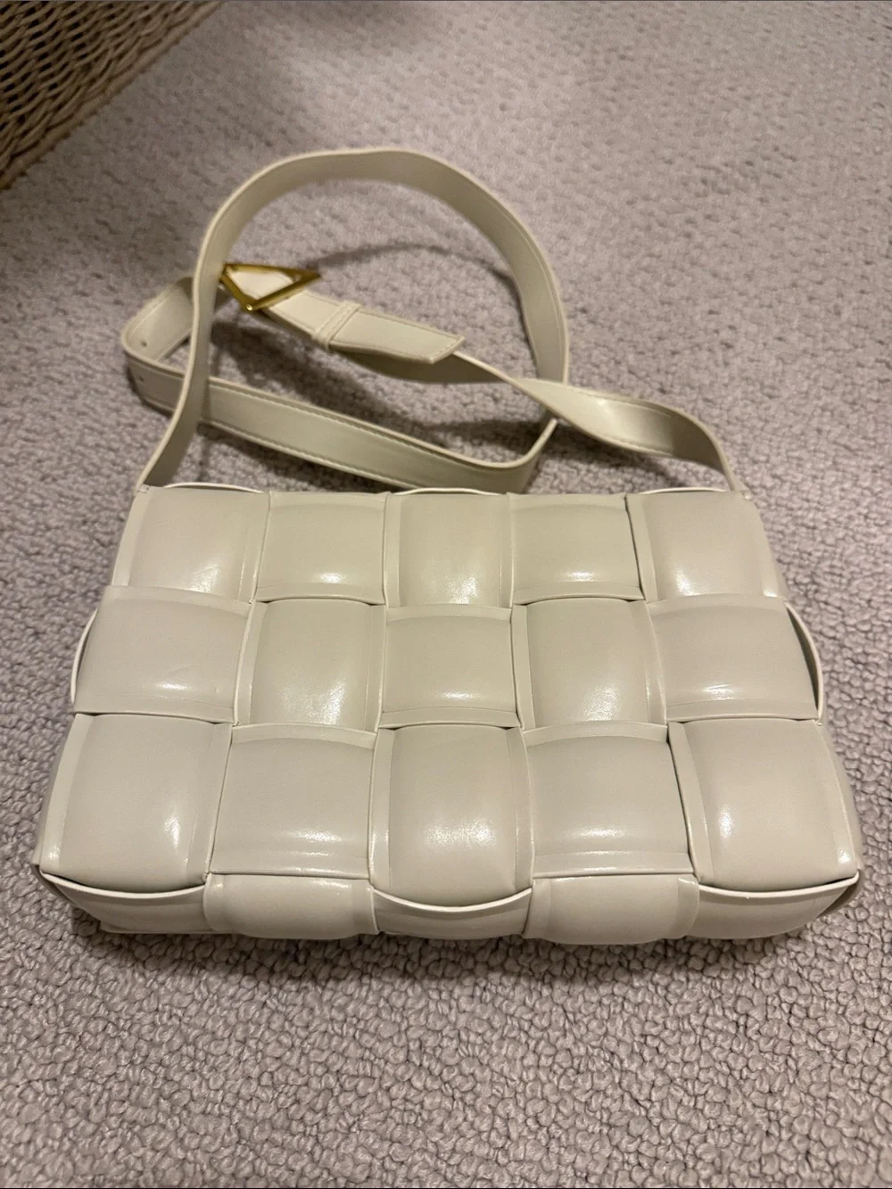 N/A sleek woven